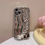 Luxury Electroplated Wavy Pattern With Heart Bracelet Phone Case For iPhone